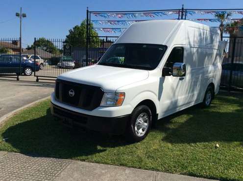 TOMMY LIFT! 2018 Nissan NV2500 S FREE WARRANTY - cars & for sale in Metairie, LA