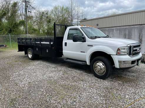 2006 Ford F550 flatbed DRW for sale in Knoxville, TN