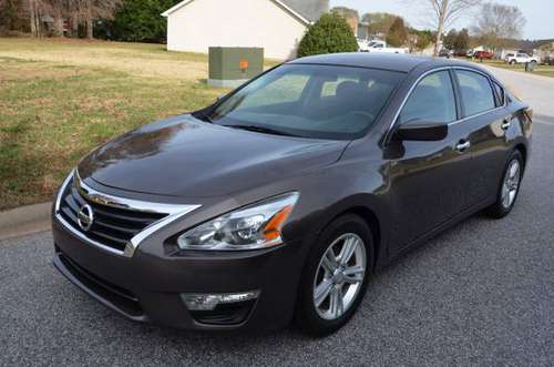 2015 Nissan Altima 2.5L 4CYL Automatic 41K miles - cars & trucks -... for sale in Inman, SC