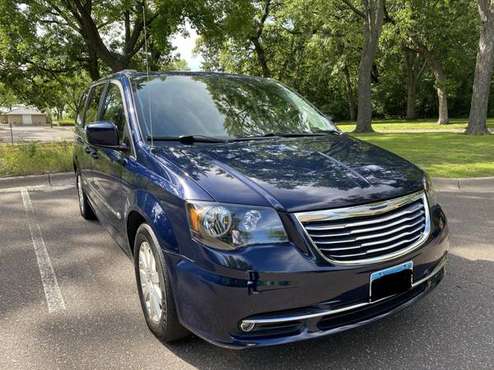 2014 Chrysler Town & Country - cars & trucks - by owner - vehicle... for sale in Saint Paul, MN