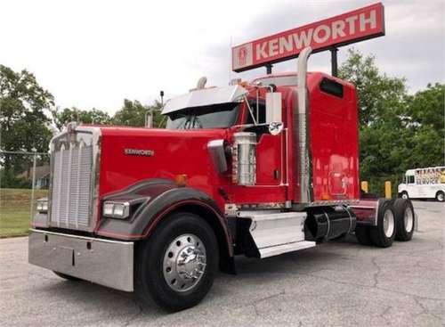 2010 KENWORTH W900 - cars & trucks - by dealer - vehicle automotive... for sale in Coopersburg, PA