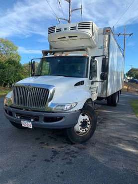 2005 International 4300 DT466 Reefer Thermoking for sale in Tyro, MA
