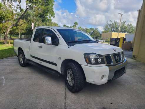 2007 NISSAN TITAN KING CAB V8 4X4 CLEAN TITLE - cars & trucks - by... for sale in Hollywood, FL