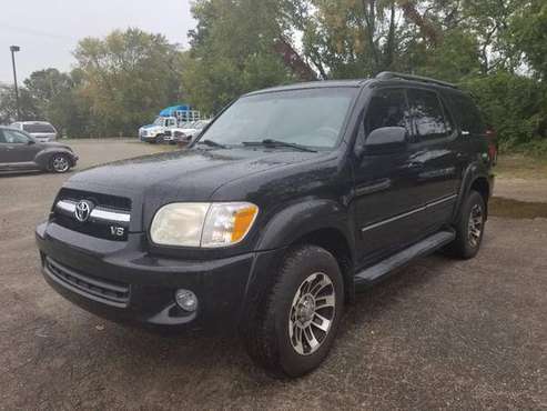 2005 Toyota Sequoia Limited 4WD SUV V8,Leather,Moonroof, 3rd Row... for sale in Kentwood, MI
