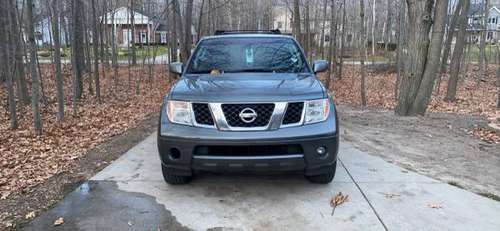 2005 Nissan Pathfinder LE Sport Utility 4 Dr - cars & trucks - by... for sale in Midland, MI