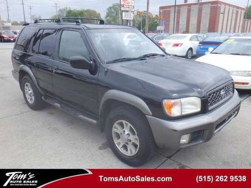 2000 Nissan Pathfinder XE - - by dealer - vehicle for sale in Des Moines, IA