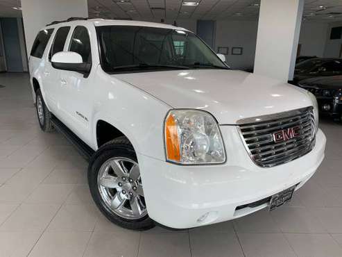 2011 GMC Yukon XL SLT 1500 - - by dealer - vehicle for sale in Springfield, IL