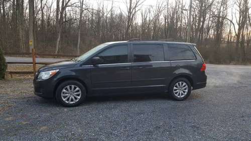 2012 VW Routan - cars & trucks - by owner - vehicle automotive sale for sale in Reinholds, PA
