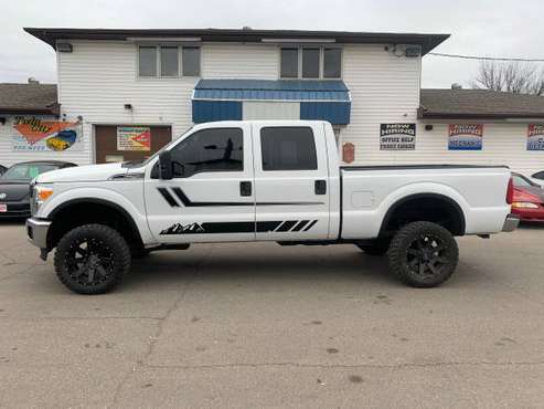 ★★★ 2011 Ford F-250 Lifted Crew Cab 4x4! ★★★ - cars & trucks - by... for sale in Grand Forks, ND