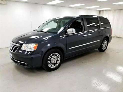 2014 Chrysler Town & Country...DVD, Leather! All credit Accepted!... for sale in Saint Marys, OH