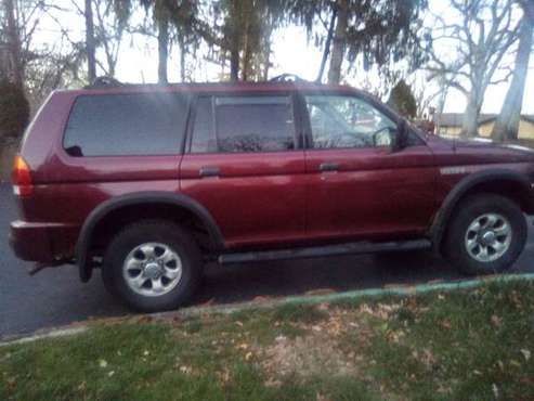 Mitsubishi Montero 1999 - cars & trucks - by owner - vehicle... for sale in Chicago, IL