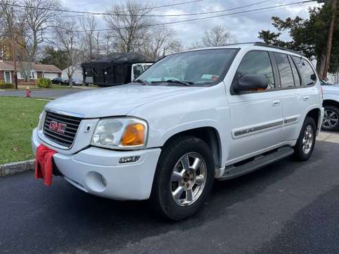 GMC envoy - cars & trucks - by owner - vehicle automotive sale for sale in Edison, NJ