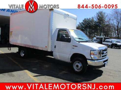 2016 Ford Econoline Commercial Cutaway E-350 14 FOOT BOX TRUCK for sale in South Amboy, DE