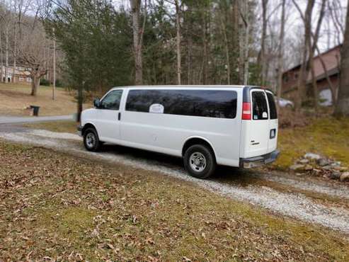 EXCELLENT CONDITION 15 PASSENGER VAN FOR SALE - cars & trucks - by... for sale in Asheville, NC