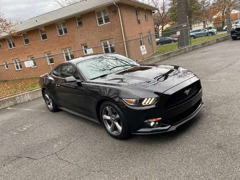 Ford Mustang V6 2015 - cars & trucks - by owner - vehicle automotive... for sale in Yonkers, NY