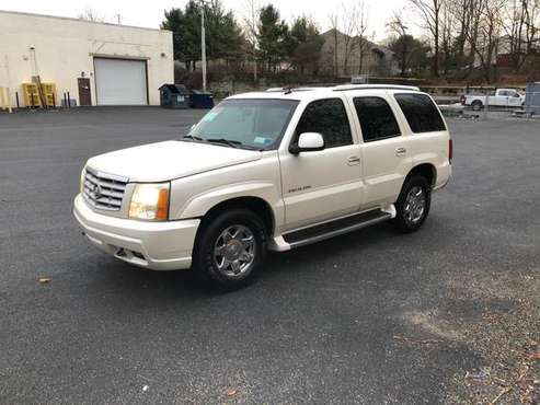 2003 Cadillac Escalade AWD - cars & trucks - by owner - vehicle... for sale in Middletown, NY