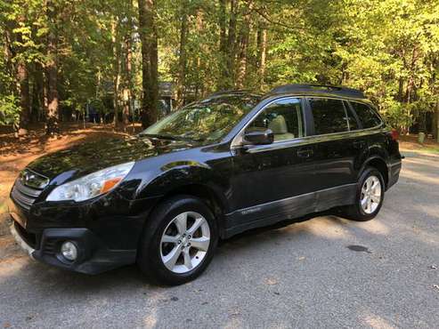 2014 Subaru Outback 2.5L - Leather Seats for sale in Chapel hill, NC