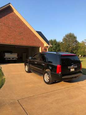2008 Cadillac Escalade REDUCED PRICE - cars & trucks - by owner -... for sale in Cushing, TX