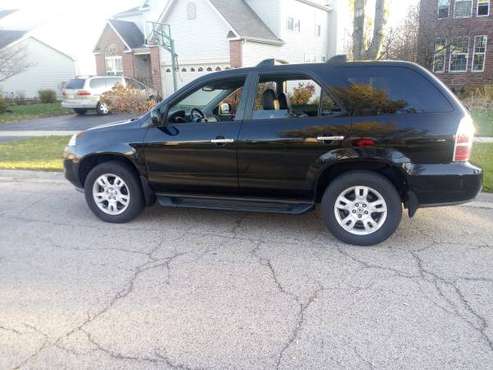 2004 Acura MDX/ original owner four wheel drive third row seating -... for sale in Wauconda, IL