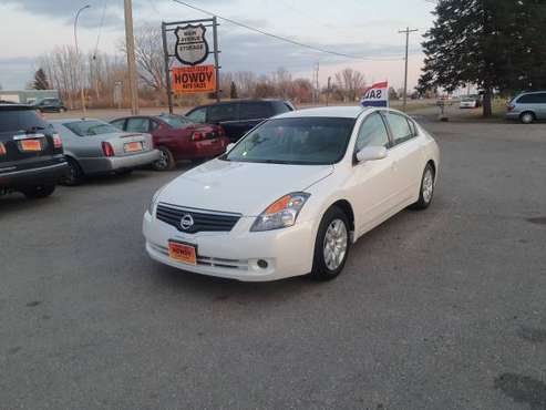 2009 Nissan Altima - cars & trucks - by dealer - vehicle automotive... for sale in Moorhead, ND