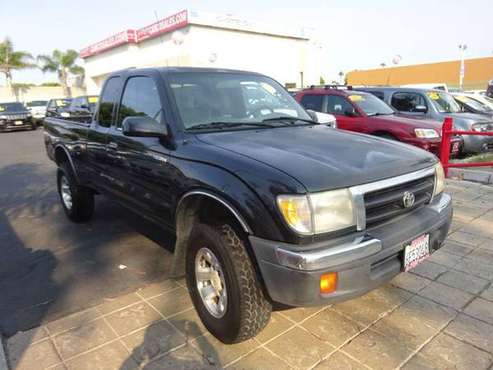 2000 Toyota Tacoma LOCAL PRERUNNER!! MUST SEE!! ALL CREDIT... for sale in Chula vista, CA
