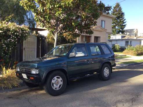 1994 Nissan Pathfinder 4x4 Sold as is for sale in Oakland, CA