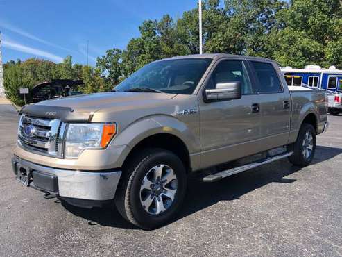 Clean Carfax! 2012 Ford F-150 4x4! Supercrew! One Owner! for sale in Ortonville, MI
