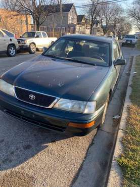 96 Toyota Avalon - cars & trucks - by owner - vehicle automotive sale for sale in Melrose Park, IL