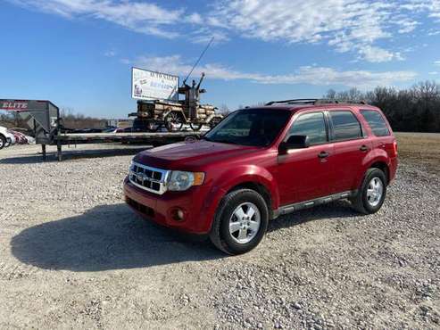 2011 Ford Escape XLT SUV - - by dealer - vehicle for sale in New Bloomfield, MO