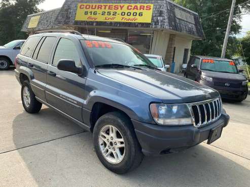 2003 Jeep Grand Cherokee Laredo 4x4 - cars & trucks - by dealer -... for sale in Independence, MO 64053, MO