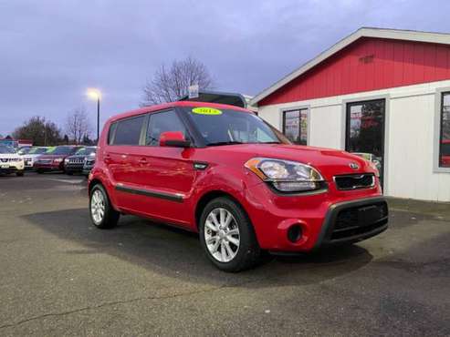 2013 KIA SOUL WAGON 4D Wagon - cars & trucks - by dealer - vehicle... for sale in Portland, OR