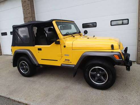 2004 Jeep Wrangler Columbia Edition, 6 cyl, automatic, CLEAN! for sale in Chicopee, MA