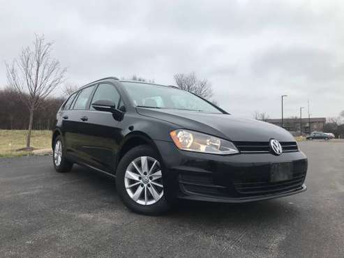 2015 VW Golf Sportwagen Clean Title 1 Owner No Accidents! - cars & for sale in Carol Stream, IL