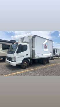 2009 Mitsubishi Fuso diesel 14 foot box with reefer unit - cars & for sale in Altamonte Springs, FL