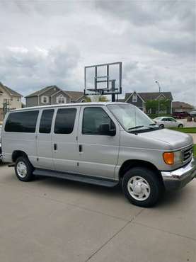 2007 Ford E-350 Superduty wagon for sale in Raymore, MO