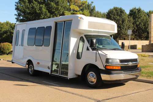 2011 Chevy Express TurtleTop Shuttle Bus Low Mile /Lift/ Free Shipping for sale in Irving, AR