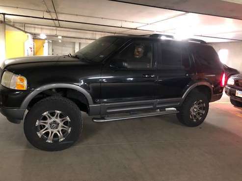 2005 Ford Explorer - cars & trucks - by owner - vehicle automotive... for sale in Des Plaines, IL