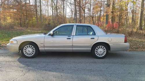 2009 Merury Grand Marquis LS - cars & trucks - by owner - vehicle... for sale in Dayton, OH