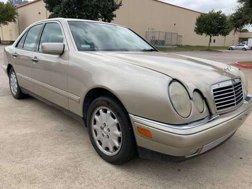 1998 MERCEDES-BENZ E-CLASS E 320 - cars & trucks - by owner -... for sale in Austin, TX