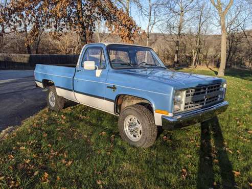 85 Chevy Scottsdale 4x4 - cars & trucks - by owner - vehicle... for sale in Earlham, IA