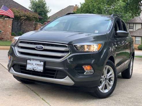 2018 FORD ESCAPE !!! GREAT MPG !!! LOW MILES !!! for sale in Norman, TX