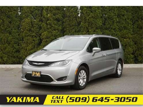 2019 Chrysler Pacifica Touring L Minivan 4D - cars & trucks - by... for sale in Yakima, WA