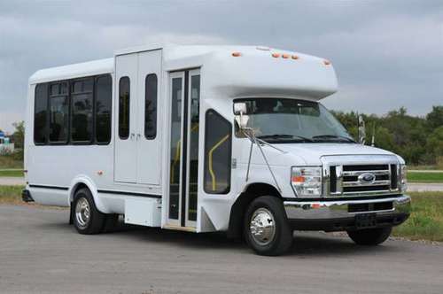 2010 Ford E-450 16 Passenger Paratransit Shuttle Bus for sale in Springfield, IL