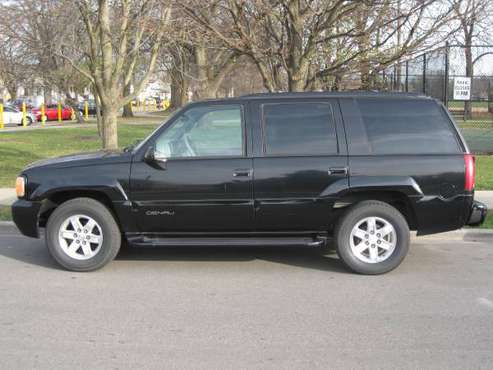 2000 GMC Yukon Denali 4x4 - cars & trucks - by owner - vehicle... for sale in Chicago, IL