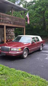 Lincoln Town Car for sale in Brooksville, FL