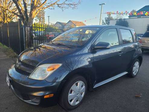 2006 Scion xA *** GREAT STARTER CAR *** *** It's Christmas Time,... for sale in Portland, OR