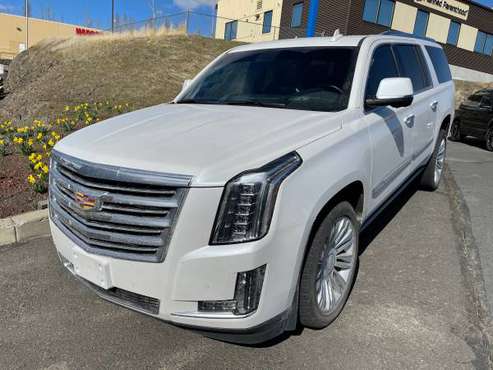 Cadillac Escalade Platinum - 2016/Loaded, Low Miles - cars & for sale in Pullman, WA