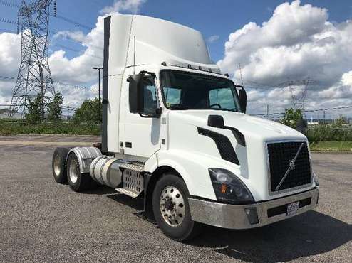 2015 *Volvo* *VOLVO VN DAY CAB* 14600 - cars & trucks - by dealer -... for sale in phoenix, NM