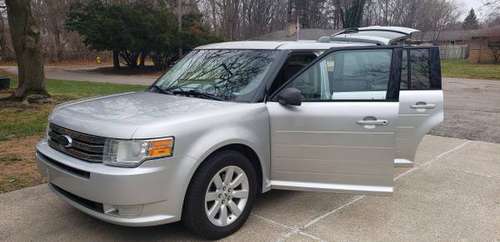 2009 Ford Flex - cars & trucks - by owner - vehicle automotive sale for sale in Zeeland, MI