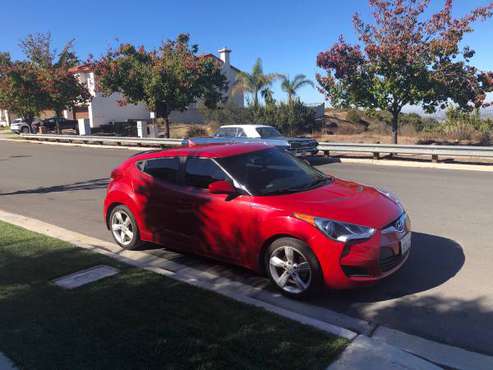 Hyundai Veloster 2013 - cars & trucks - by owner - vehicle... for sale in San Ysidro, CA